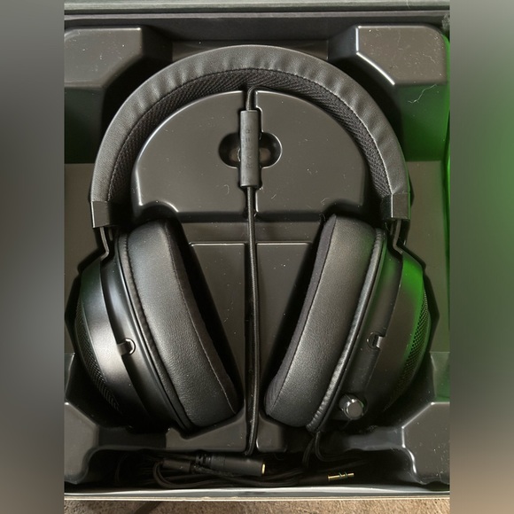 Razor Kraken multi-platform wired gaming headset | Black - Picture 11 of 13